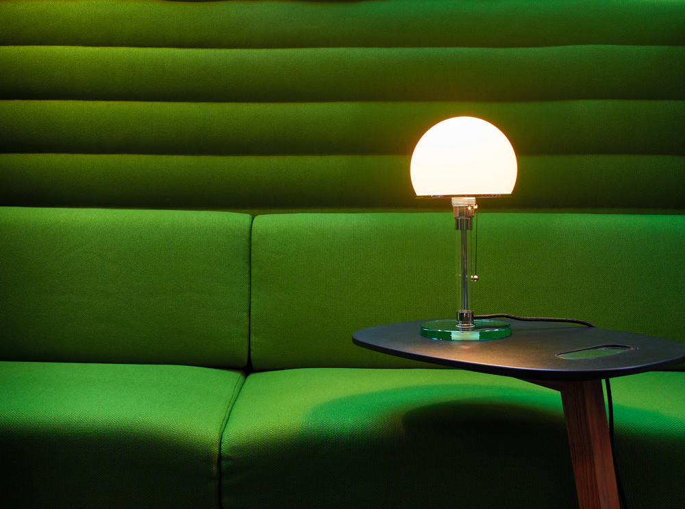 TECNOLUMEN Bauhaus Borðlampi - Image 6