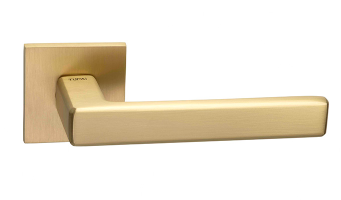 TUPAI Hurðarhandfang 3905 5SQ Mattmessing (158) Fyrir Þýskar læsingar