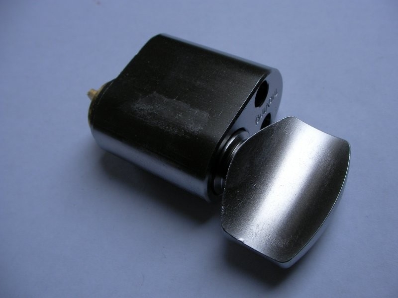 ASSA ABLOY (Trio Ving) Snerilsylinder 32mm Mattkróm fyrir ASSA