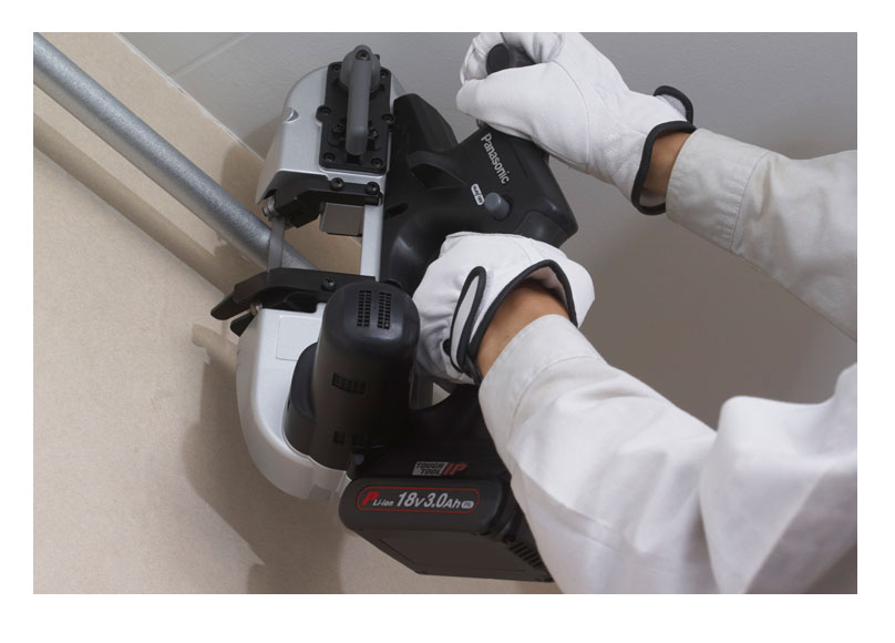 Panasonic Bandsög 18V 2x5.0Ah Li-Ion Rafhl EY45A5 - Image 2