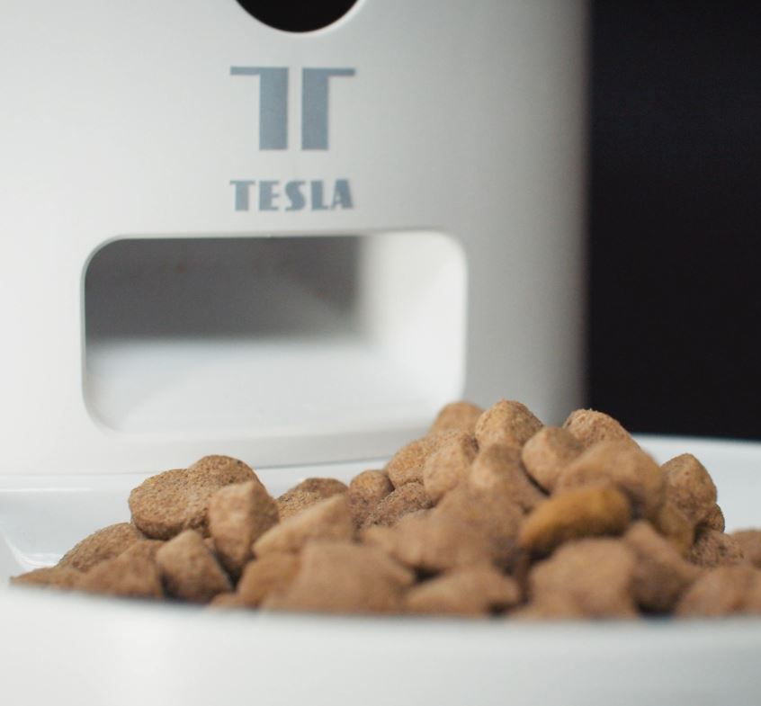 TESLA snjall fóðurskammtari - Image 2