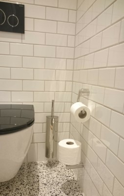 FROST Nova2 Klósettrúlluhaldari - Image 2