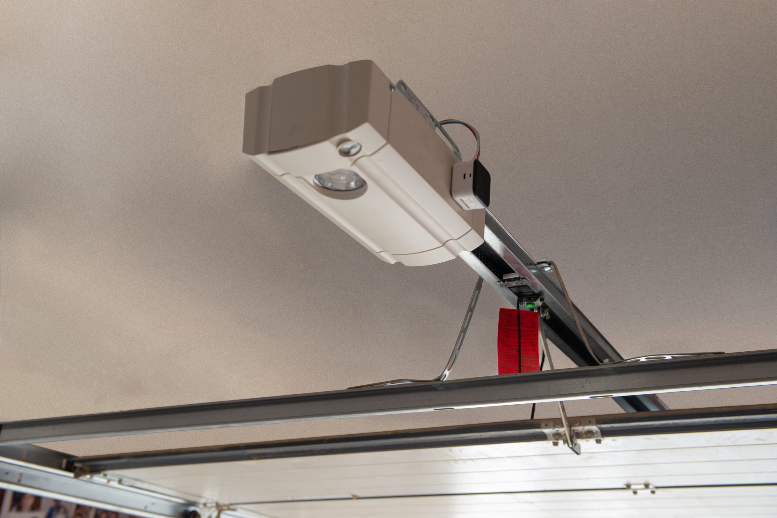 Yale Snjallopnari f. bílskúrshurðaropnara - Image 3